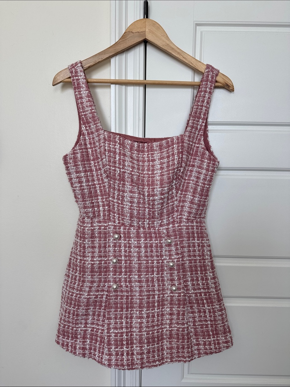 Forever 21 Pink Tweed Skort Dress White Pearl Details, Juniors size Large